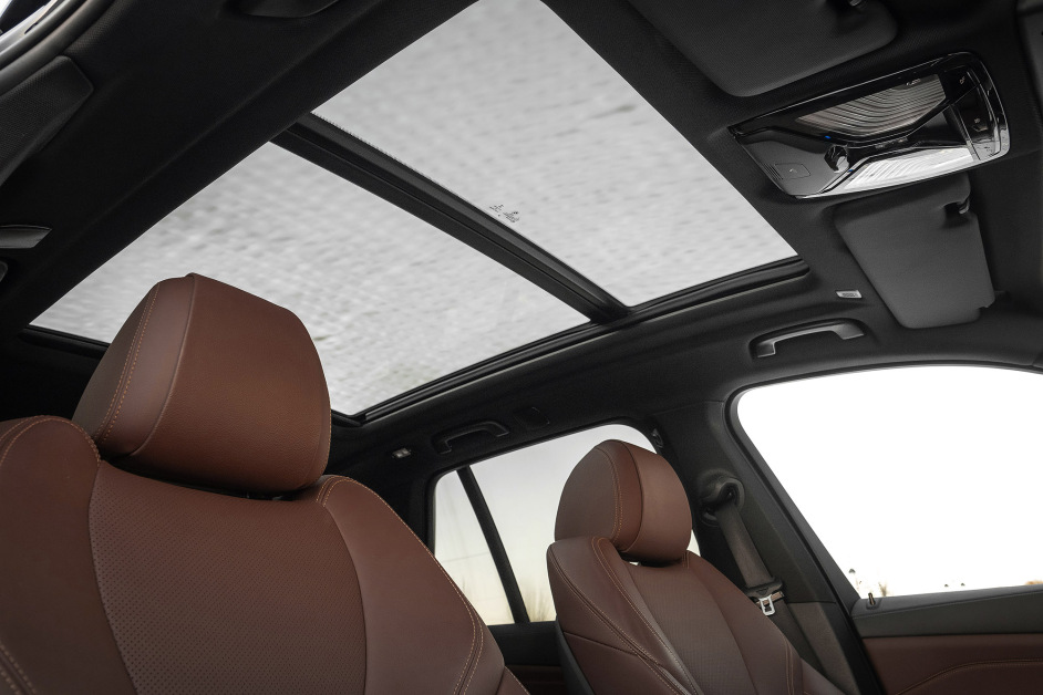 Аренда BMW X5 M50d в Санкт-Петербурге