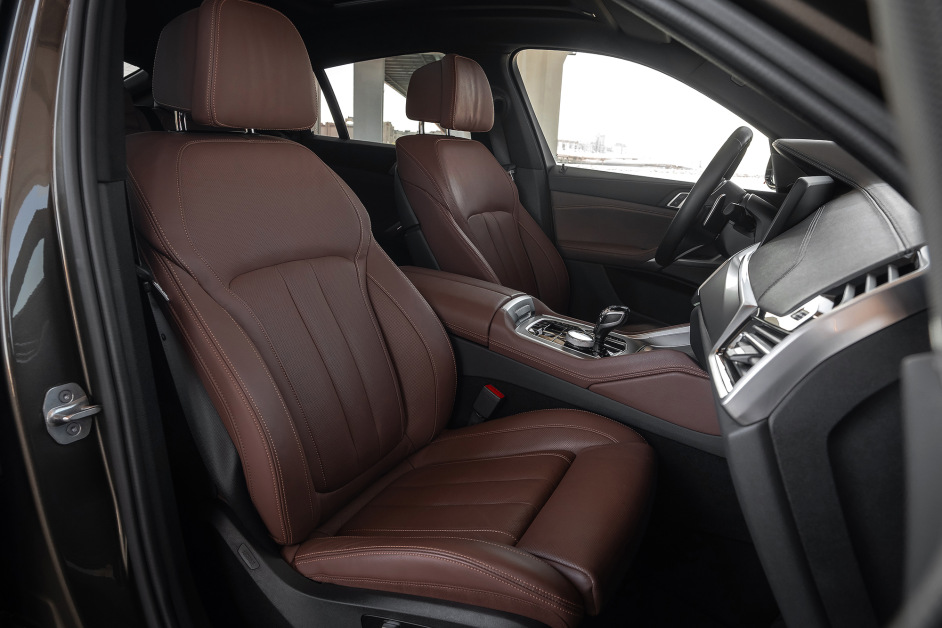 Аренда BMW X6 30d xDrive в Санкт-Петербурге
