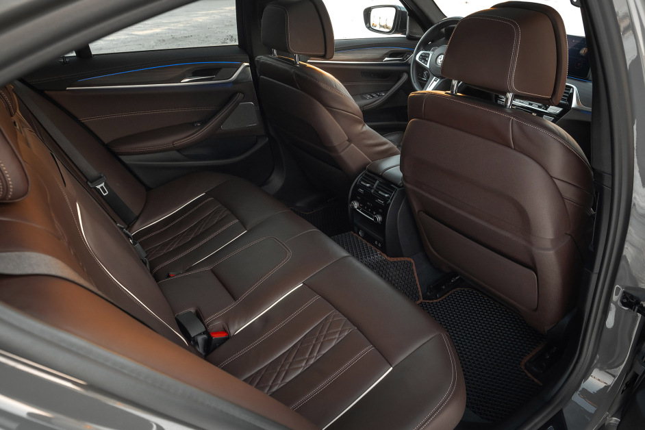 Аренда BMW 530i xDrive в Санкт-Петербурге