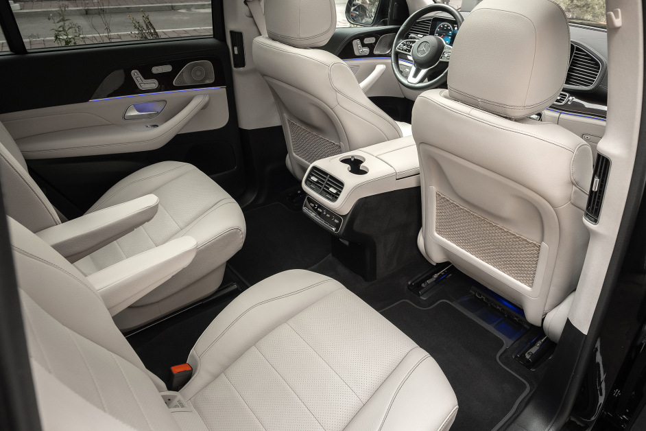 Аренда Mercedes GLS 450 в Санкт-Петербурге