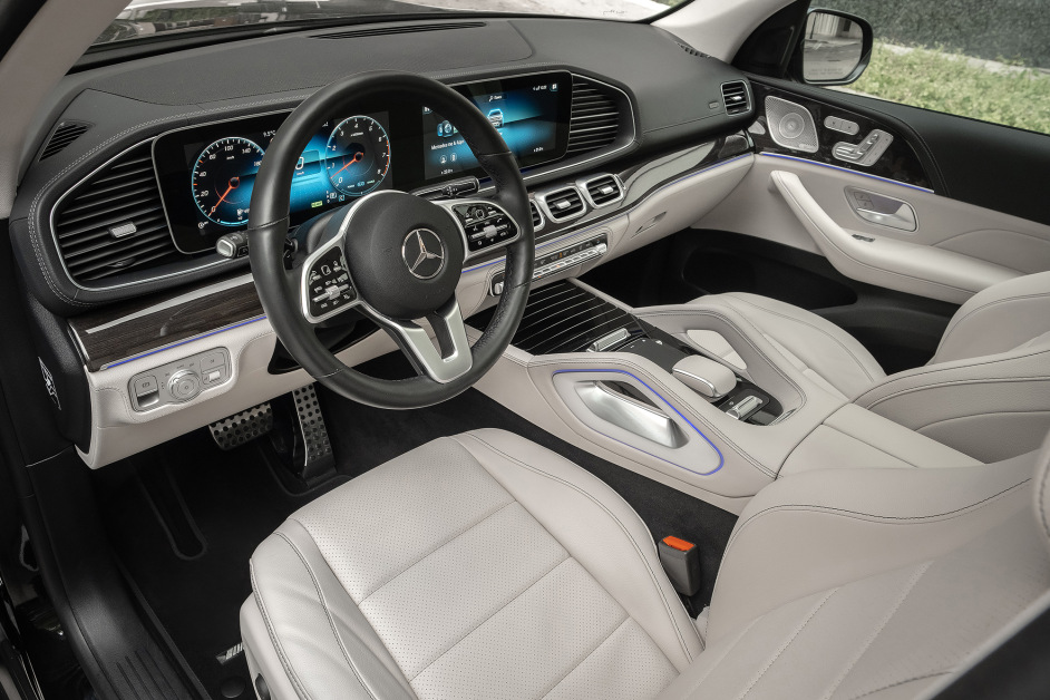 Аренда Mercedes GLS 450 в Санкт-Петербурге