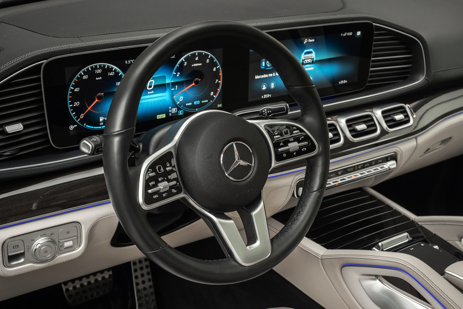 Аренда Mercedes GLS 450 в Санкт-Петербурге