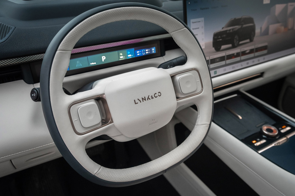 Аренда Lynk & Co 900 Ultra в Санкт-Петербурге