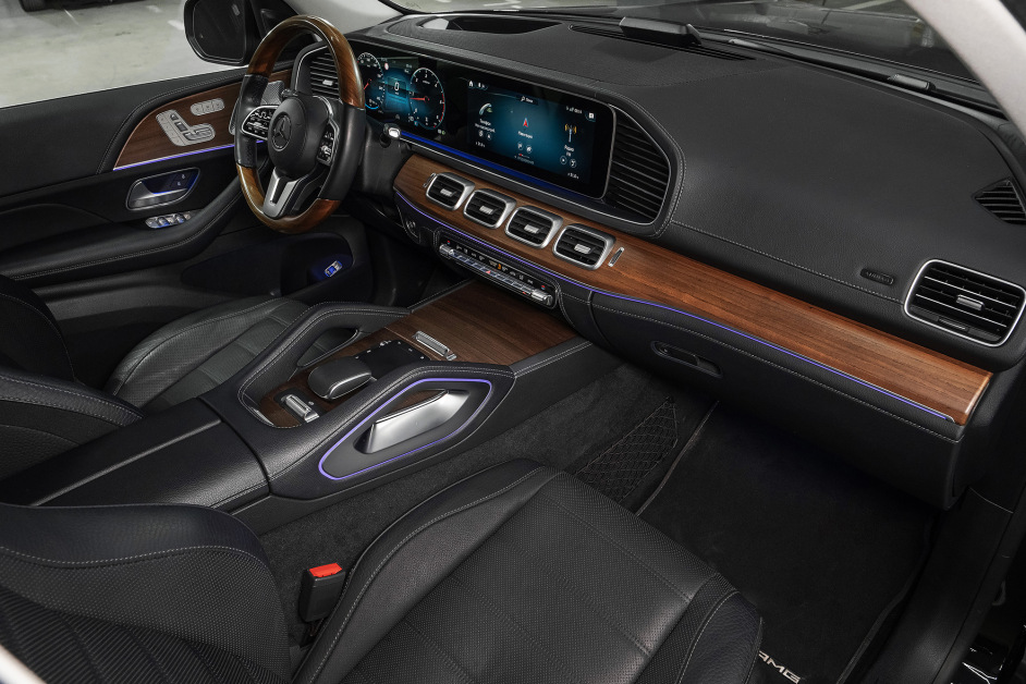 Аренда Mercedes GLS 400d в Санкт-Петербурге