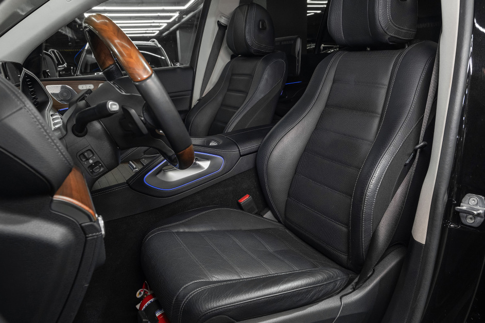 Аренда Mercedes GLS 400d в Санкт-Петербурге