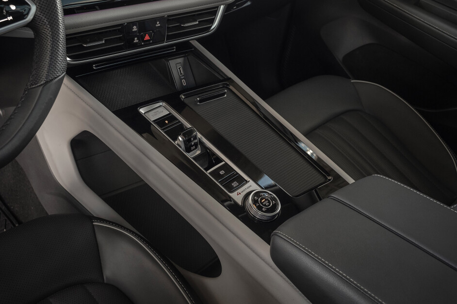 Аренда Volkswagen Terramont в Санкт-Петербурге