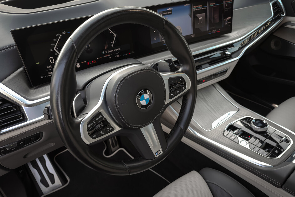 Аренда BMW 4.0d Restyling Individual в Санкт-Петербурге