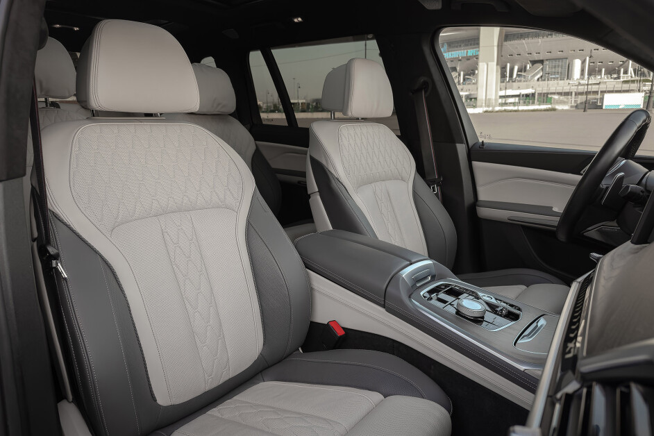 Аренда BMW 4.0d Restyling Individual в Санкт-Петербурге