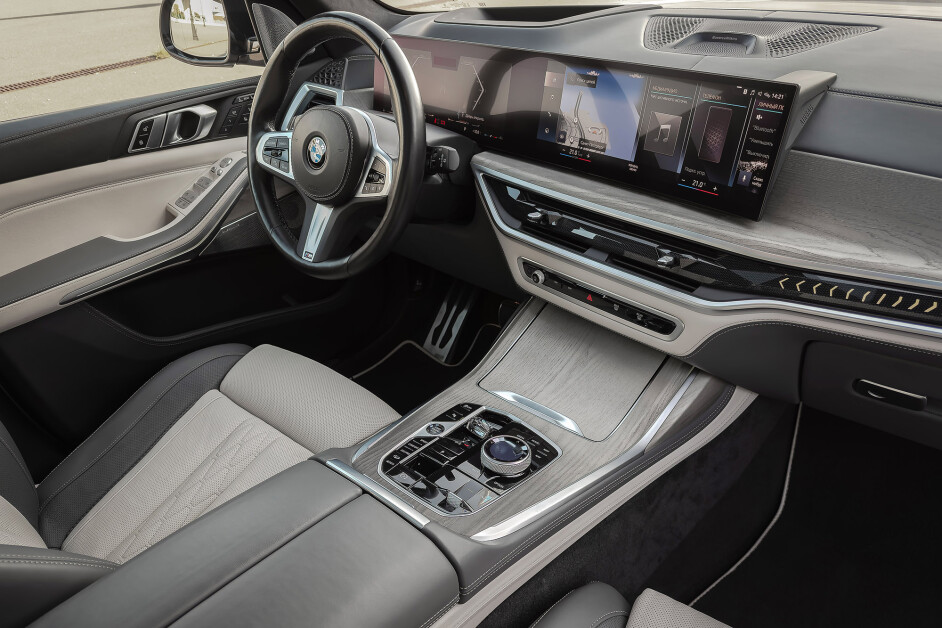 Аренда BMW 4.0d Restyling Individual в Санкт-Петербурге