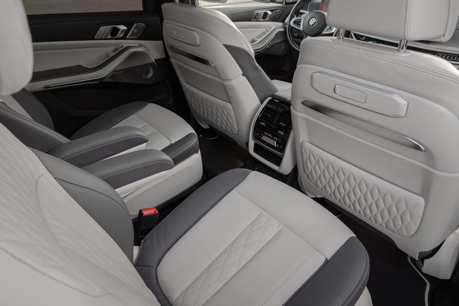 Аренда BMW 4.0d Restyling Individual в Санкт-Петербурге